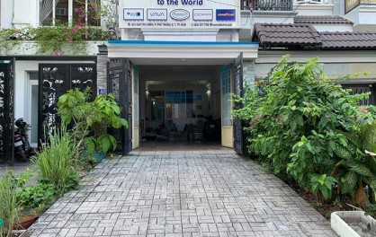 Tìm điểm bán thảm lót sàn ô tô uy tín tại TP.HCM